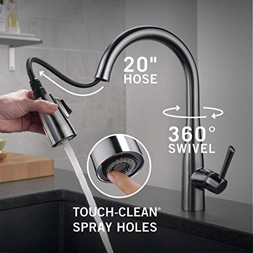 Delta Faucet Essa Pull Down Kitchen Faucet with Pull Down Sprayer, Kitchen Sink Faucet, Faucets for Kitchen Sinks, Single-Handle, Magnetic Docking Spray Head, Arctic Stainless 9113-AR-DST