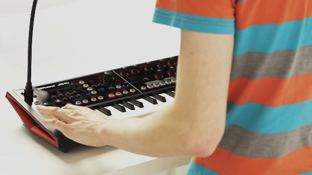 Roland JD-Xi interactive analog/digital crossover synthesizer