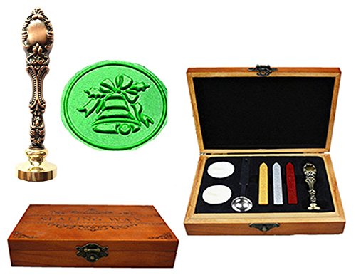 Boîte de Noël en bois pour réussir votre scellage de cire sans rater vos invitations