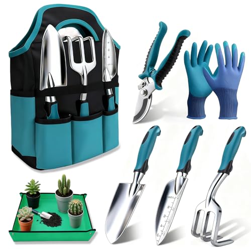 【Materiale in Lega di Alluminio Inossidabile】 - I tre attrezzi da giardino in metallo sono realizzati in lega di alluminio di alta qualità: inossidabile, durevole e con elevata durezza. Questo attrezzo da giardino è facile da pulire e mantiene la forma. Il foro di sospensione integrato facilita la conservazione di questo utile accessorio da giardino.