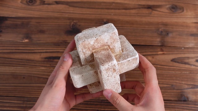 Nudo decorativo 3 enlaces tallado a mano 5 pulgadas diámetro miniatura 7