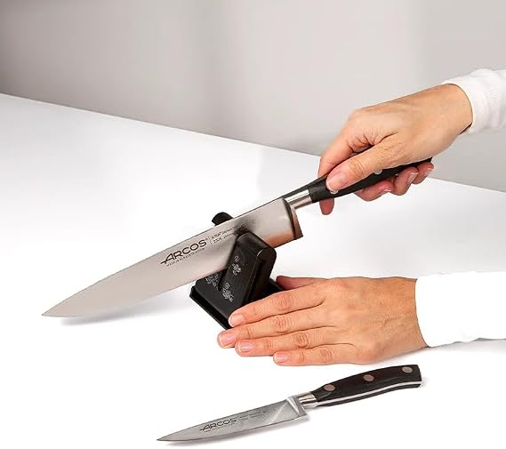ARCOS Profesyonel Cep Bileyici Bıçakları Bilemek ve Parlatmak İçin. Plastik ve Metalden Üretilmiştir. Siyah Renk