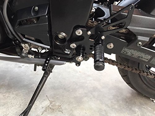 Commandes reculées moto CNC Ninja 250 pour sublimer vos sorties week-end
