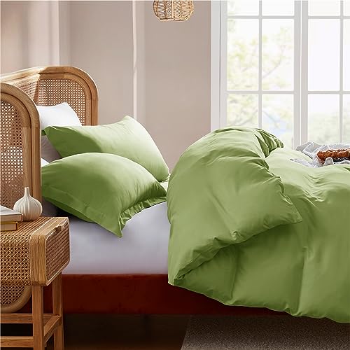 Nestl Twin Duvet Cover Set with Comforter Insert - Calla Green 3 Piece 68x90 Duvet Cover & 1 Pillow Sham with White Quilted Down Alternative Comforter, Ultra Soft, All Season
