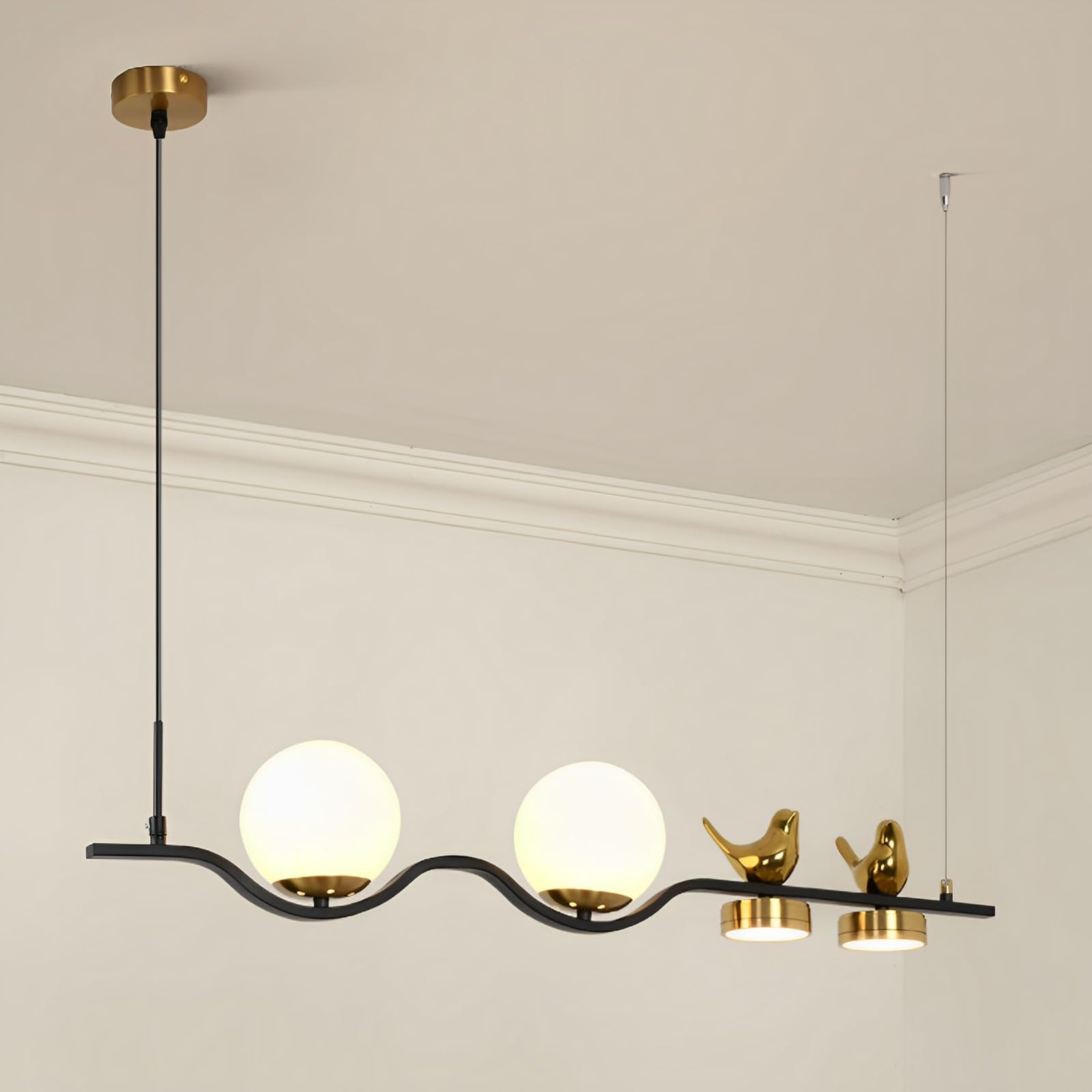 Lámpara creativa de suspensión premium en cristal y metal para diseño de interiores