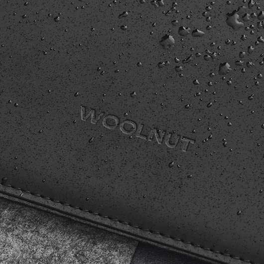 Funda MacBook Pro 16 Woolnut de PU mate negro para portátil 7