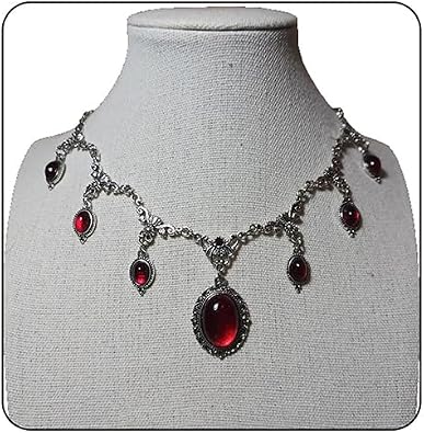 PINK TOWN Gothic Bat Choker Necklace for Women,Vintage Victorian Vampire Pendant Necklaces Punk Oval Crystal Cameo Choker Halloween Witch Jewelry Cosplay Party Accessories