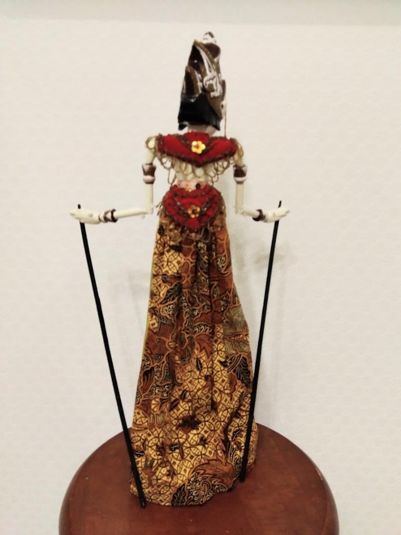 Amazon.co.jp: ワヤン・ゴレ インドネシアの操り人形 : おもちゃ