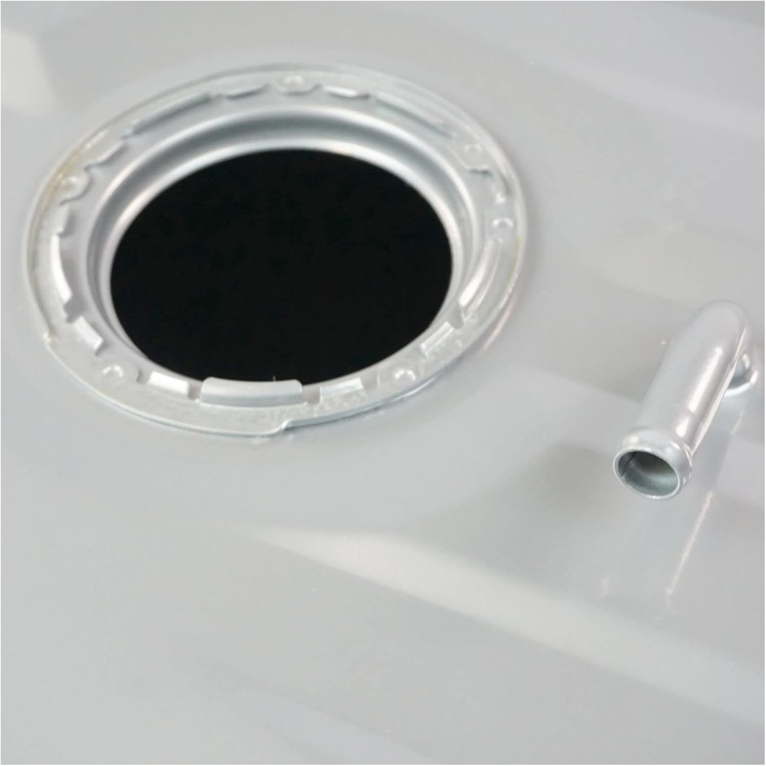 Gas Fuel Tank 42 gal Compatible with 1998-1999 Chevrolet C1500 Suburban C2500 Suburban K1500 Suburban K2500 Suburban GMC