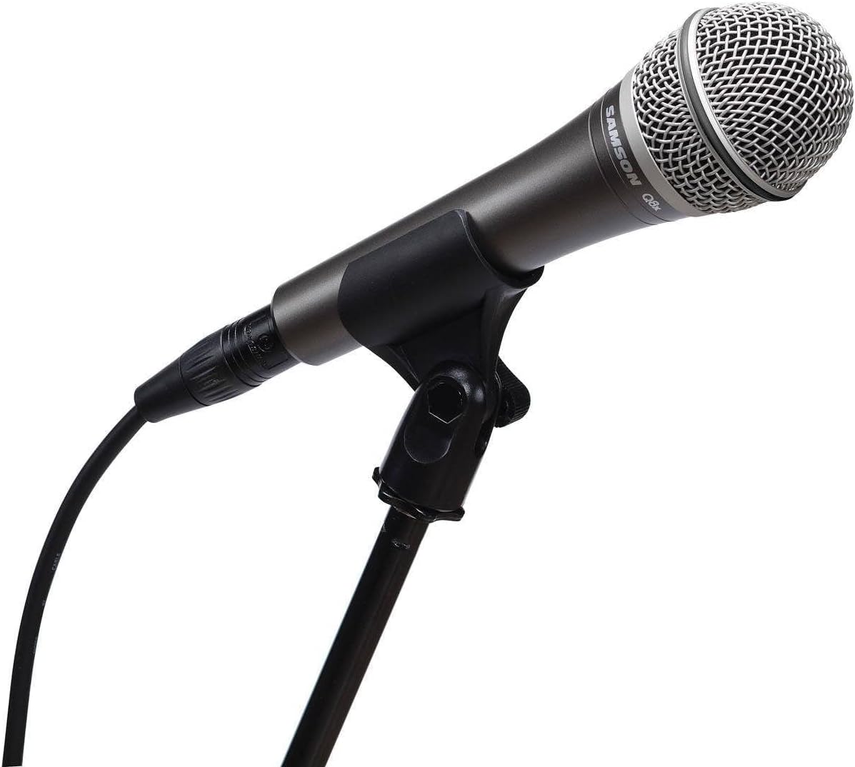 Samson Q8 microphone attached to a microphone stand with a mic clip