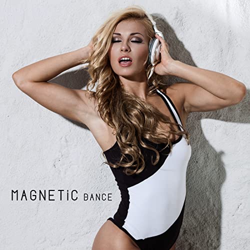 Dance In The Dark Deep House