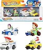 Hot Wheels RacerVerse, Juego de 4 coches de juguete a escala 1:64 optimizados para conducir en pistas con personajes de cultura pop como conductores