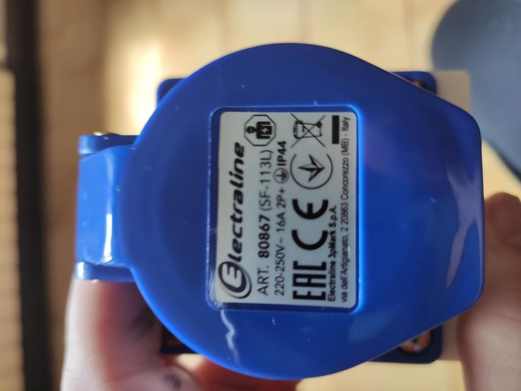 PRESA INDUSTRIALE DRITTA 16A, 3P+N+T, 6H, COLORE ROSSO, IP44, 380-415V