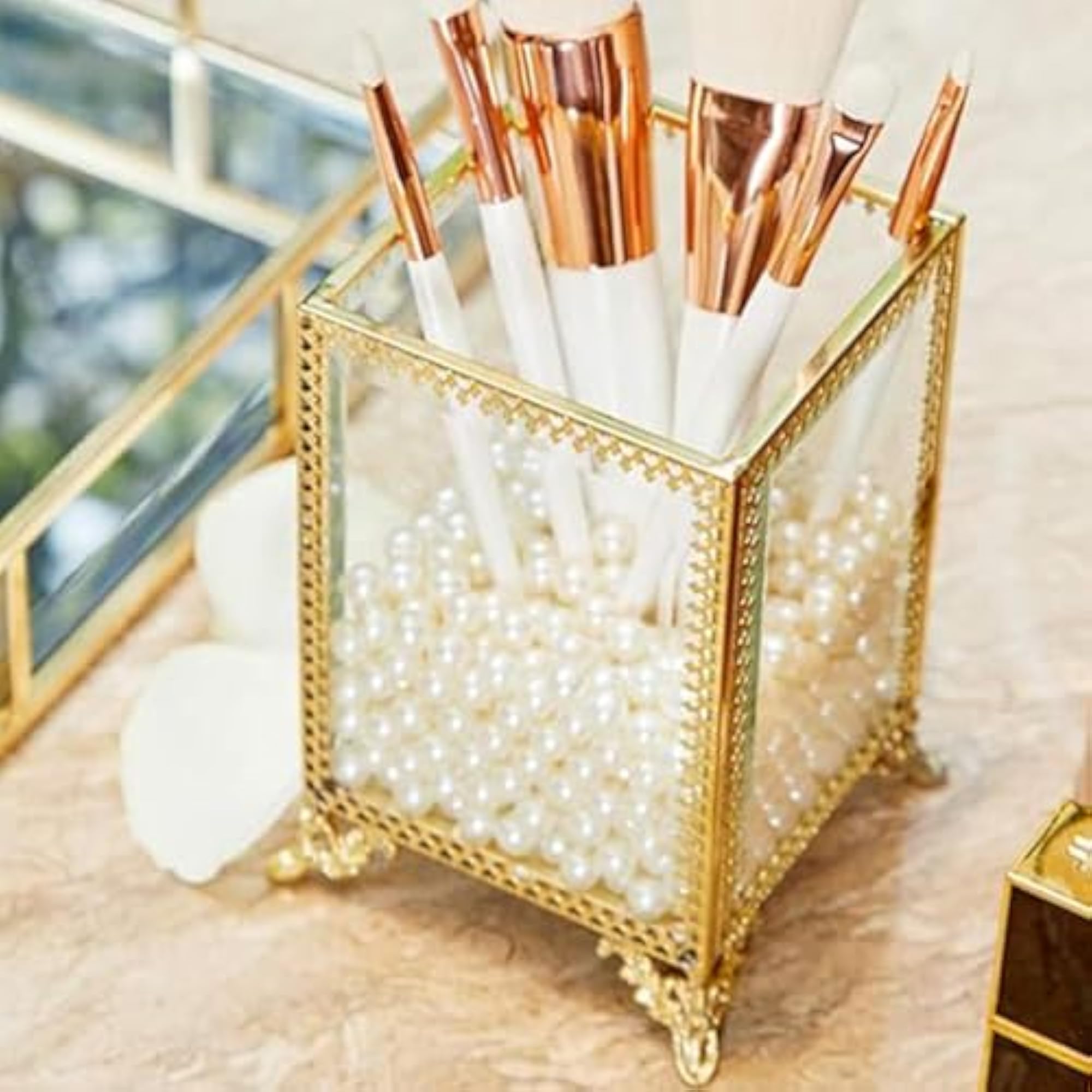 Gold Makeup Brush Holder with Free White Pearls