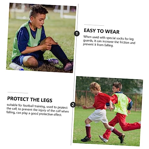 Espinilleras de fútbol para niños pequeños con protección de esponja negra de pantorrilla 4