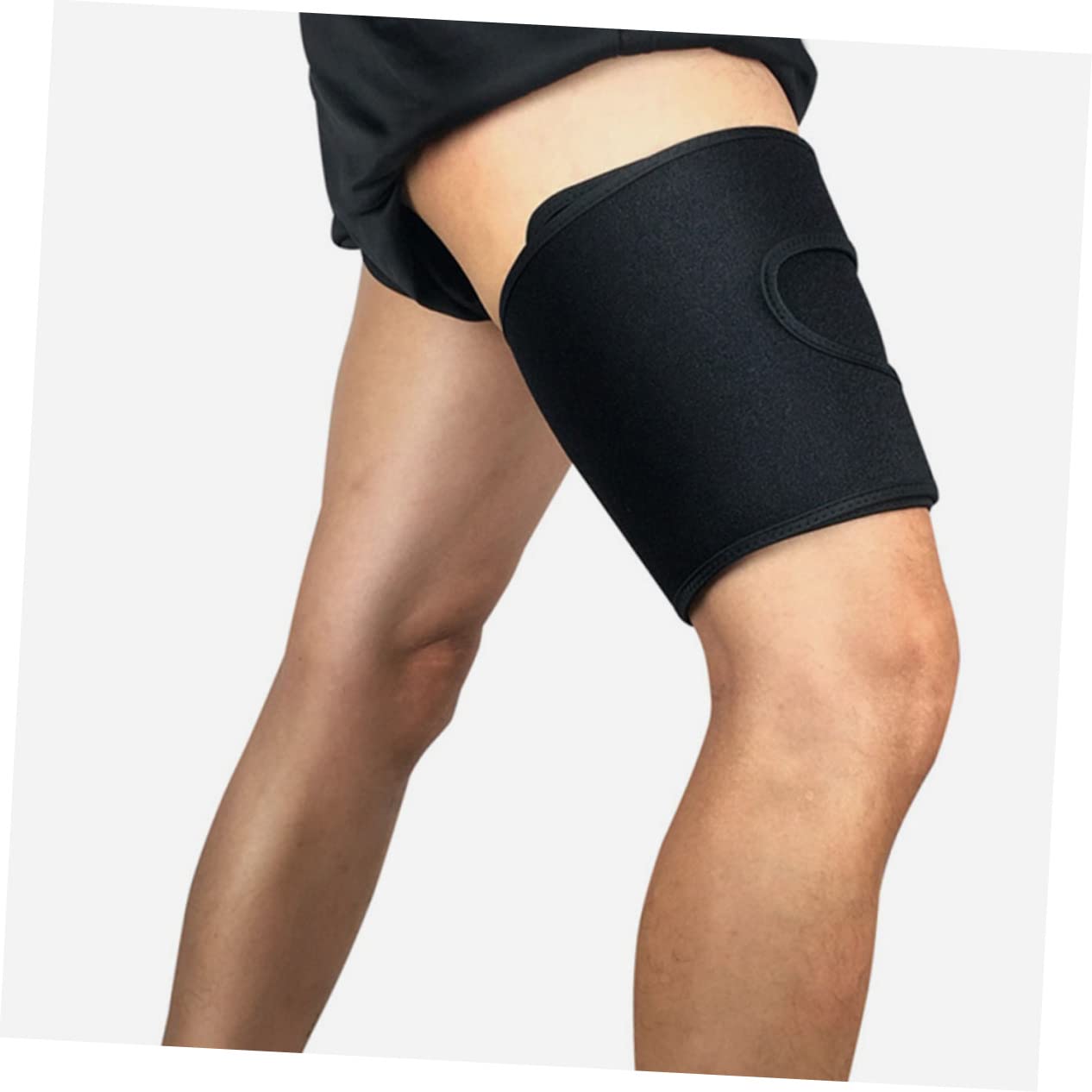 SHERCHPRY Adjustable Thigh Support Pad for Sports Fitness Breathable Thigh Brace for Men and Women for Basketball Running Weightlifting and More Black