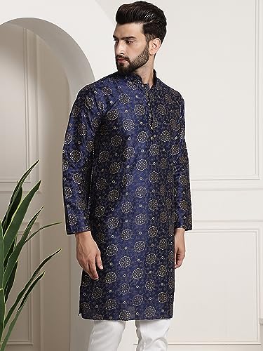 Image of SOJANYA Men's Silk Blend Kurta with Paisley Design