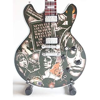 Guitare miniature Oasis tribute - Les Beatles, Paul McCartney, John Lennon, RIngo Starr, George Harrison Guitare miniature Oasis tribute – Image 2