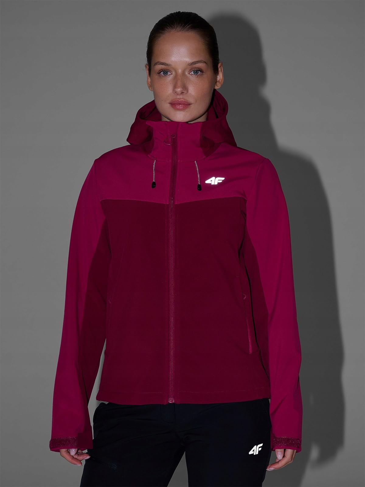 4F Kurtka softshell wiatroodporna membrana 8000 damska