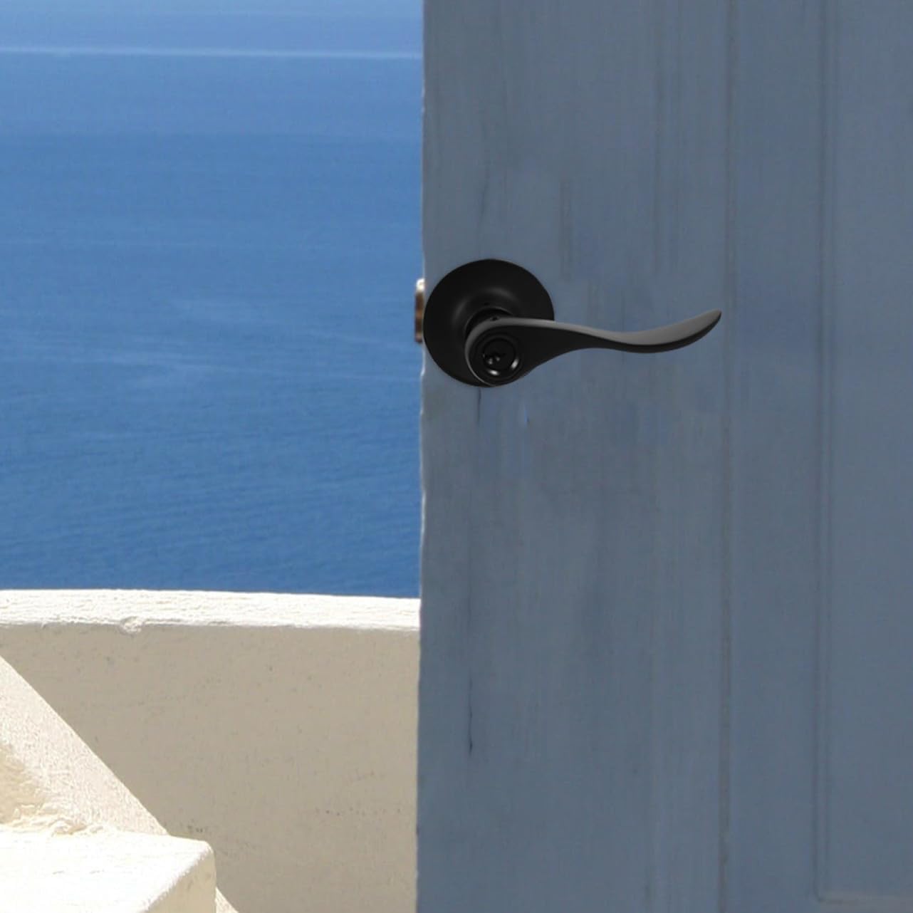 Alipis Door Lever Handle with Lock for Bedroom Entry Front Interior Door Lock Black Round Hole Lever 1pcs