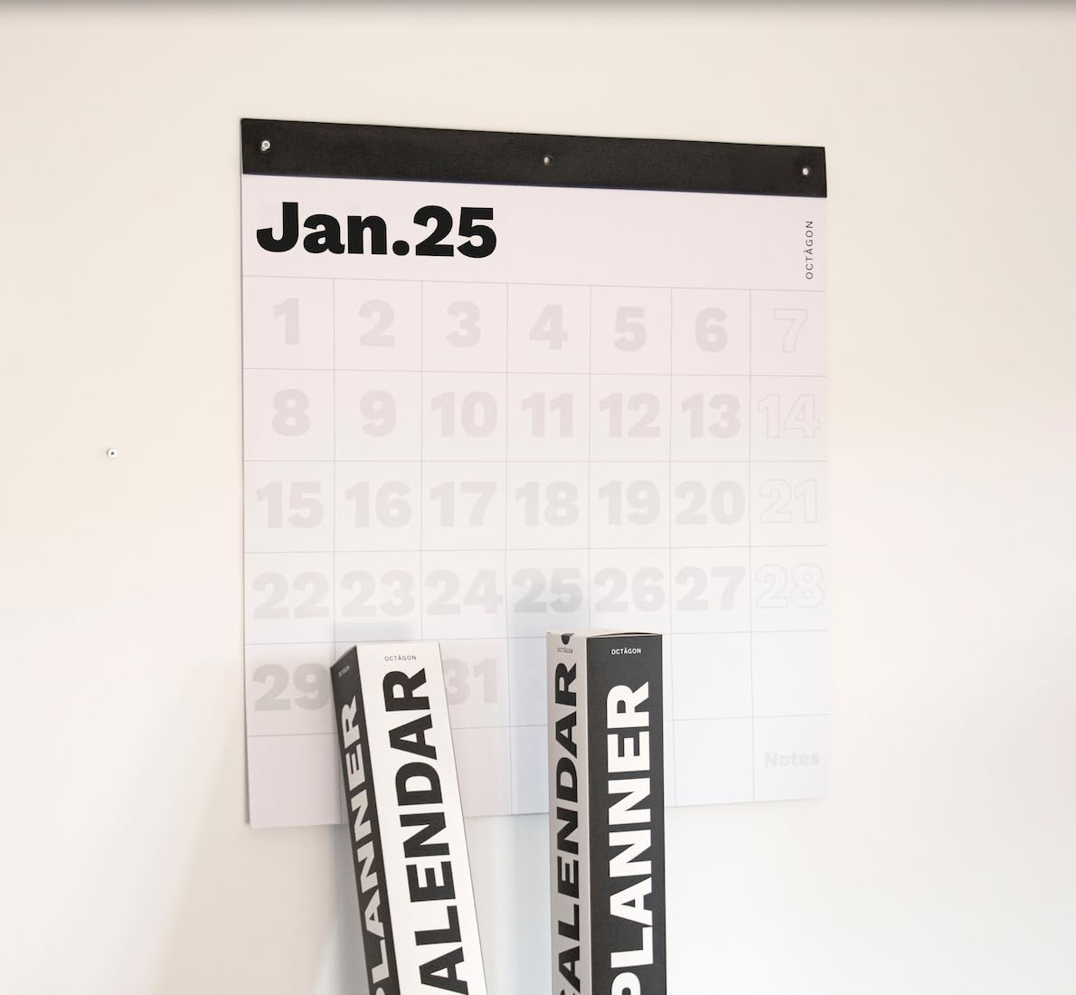OCTÀGON DESIGN | 2025 Giant Wall Planner | Planer ścienny | Kalendarz | Myśl duże, planuj duże! | 12 arkuszy | Duży rozmiar, 69 W x 76 h cm