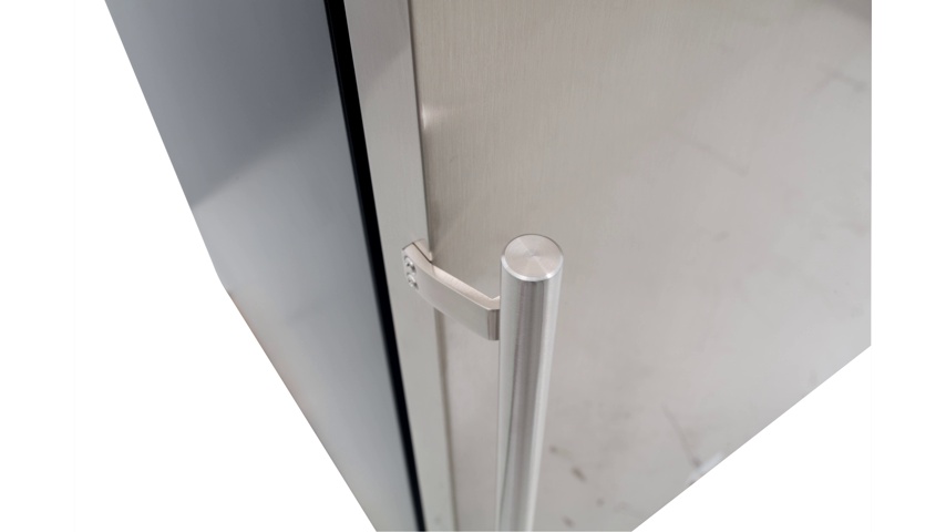 EdgeStar CBR1501SLD 5.49 Cu. Ft. EdgeStar 142 Can Built-in Stainless Steel Beverage Cooler - Image 8