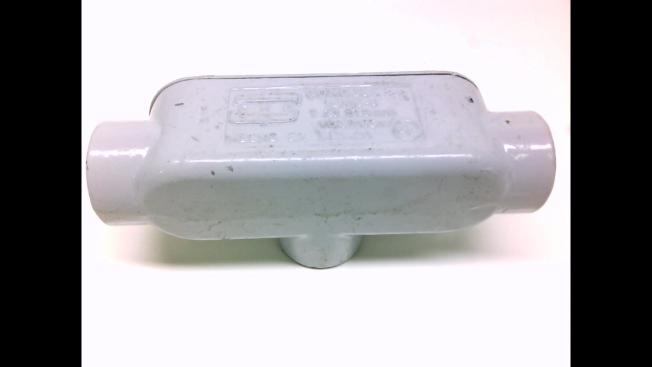 A dalt view of the Crouse-Hinds T29 conduit body.