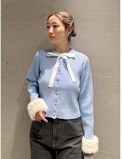 Amazon | リボン付き袖口ファーカーディガン RWNT251033SAXF