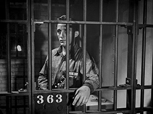 Bing Crosby Posed in Jail wearing Prisoner Uniform Portrait Photo Print (10 x 8)
