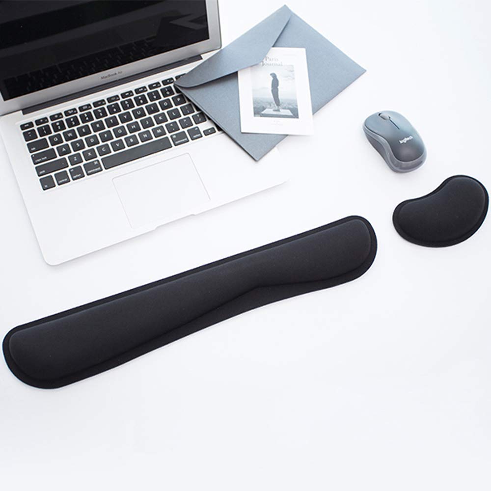 HOPONY Set 4 Pezzi Tappetino Ergonomico Per Tastiera E Mouse XXL 80x28 Cm | Con Poggiapolsi In Memory Foam E Sottobicchiere Regalo | Antiscivolo E Bordi Cuciti