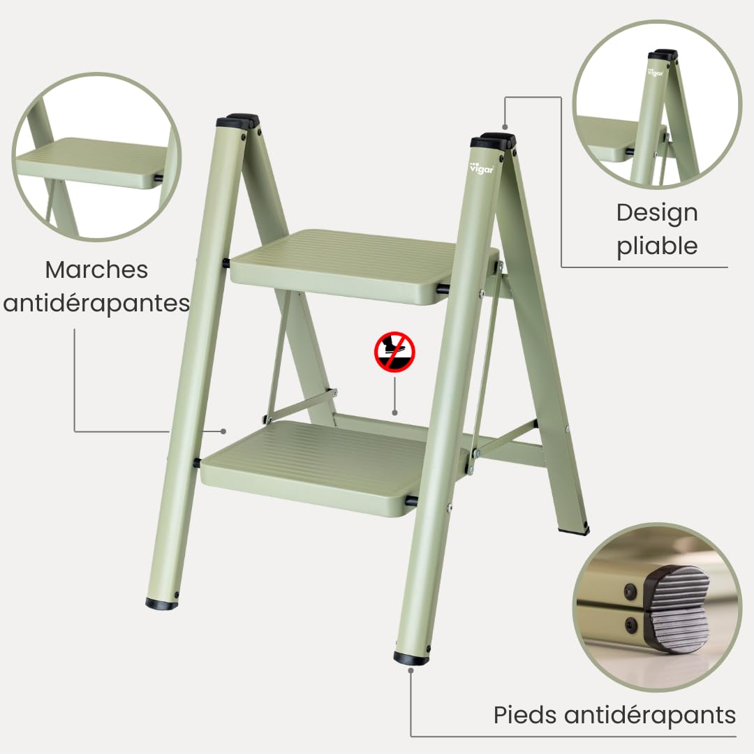 Vigar Escabeau Pliable à 2 marches jusqu'à 150 kg, léger, antidérapant, en Acier, avec poignée en métal, pour la Maison, Vert | Escabeau pliable en acier léger et antidérapant avec poignée en métal pour la maison, tabouret à 2 marches