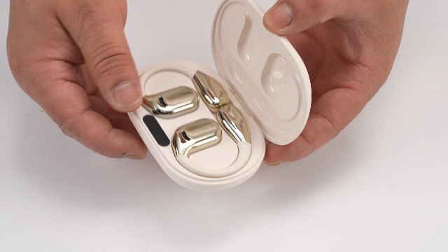 Amazon.com: M75 on Ear Translator Earbuds, Touch Control Language