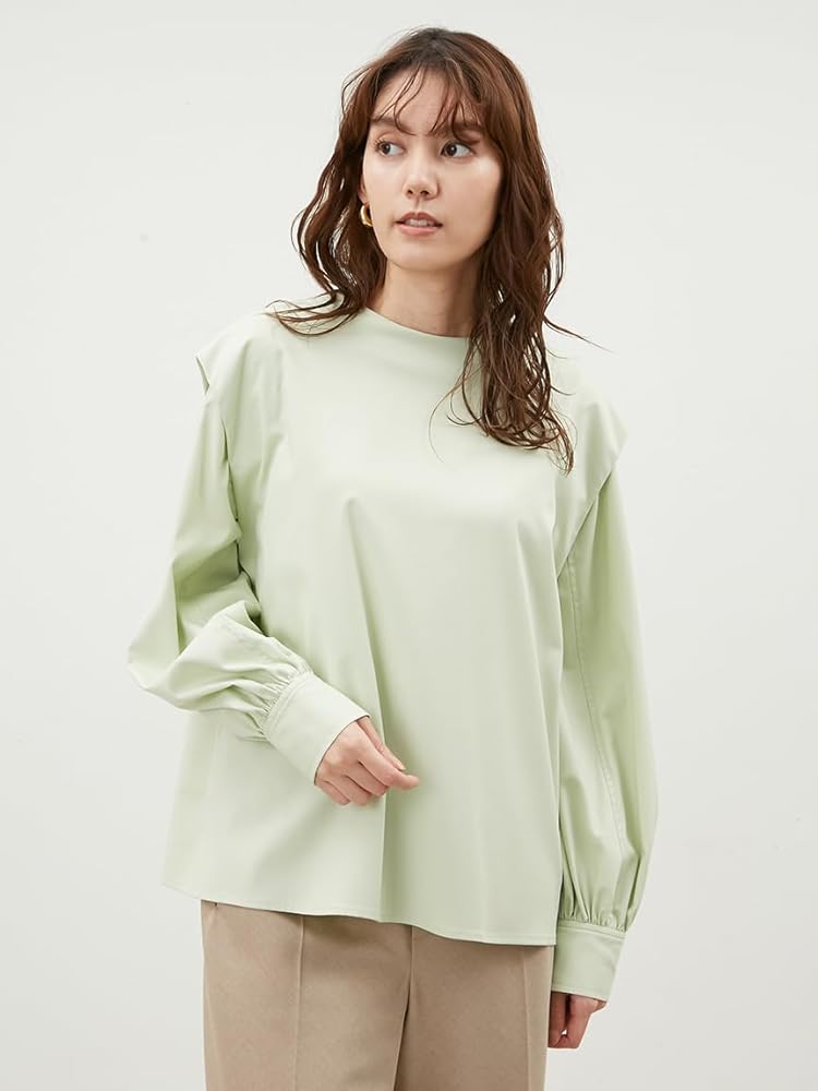 AVENIRETOILE　ブラウス　ギャザー切替パフスリーブ　黒　半袖　夏 AVENIRETOILE ブラウス ギャザー切替パフスリーブ 黒 半袖 夏