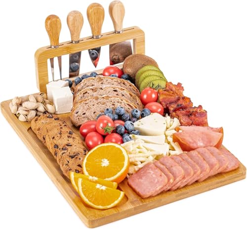 LATERN Set de Planches à Fromage en Bambou, 35CM x 27CM Plateau à Charcuterie et Fromages avec 4 Couteaux à Fromage pour Noël Mariages Pendaison de...