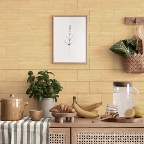 Rénover un carrelage abîmé avec les autocollants muraux peel and stick imperméables jaune bois