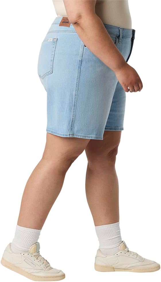 Levi Strauss Signature Gold Women's Heritage Relaxed Mid-Thigh Shorts (Available in Plus)