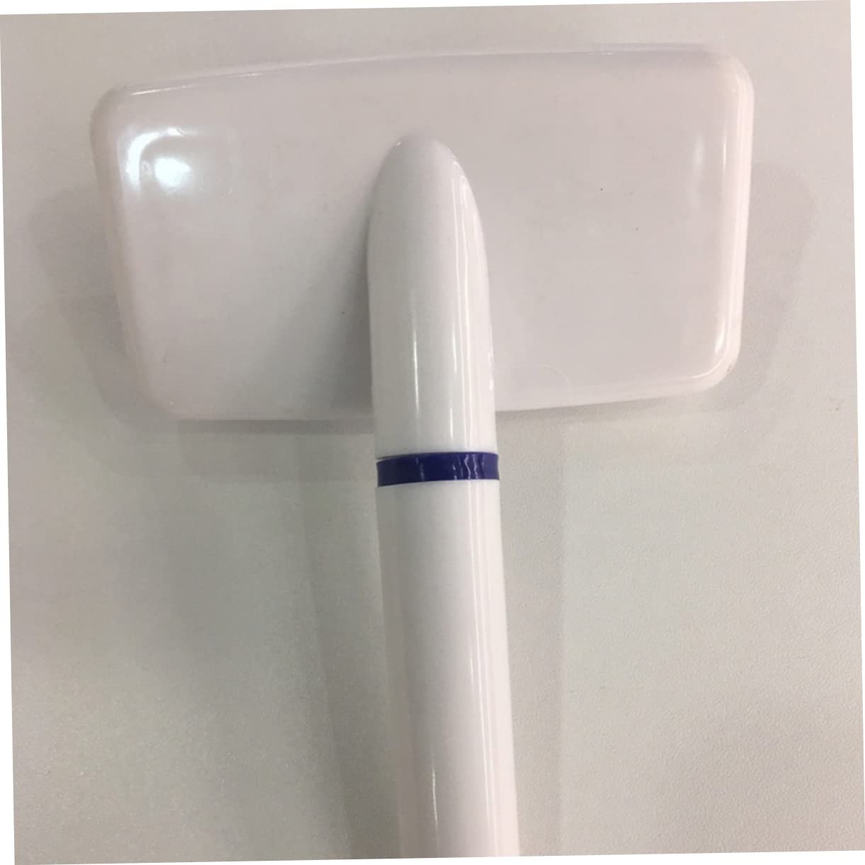 Toyvian Brosse pour Chiens et Chats Toilettage Facile Poils Courts et Longs Manche Ergonomique Accessoire de Soin pour Animaux de Compagnie
