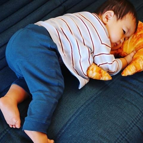 sac taske (サク タスケ) リアル 首枕 おもしろ ネックピロー 3D 座椅子 クッション お昼寝 (ふわふわ クロワッサン)