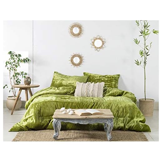 Madhu International Velvet Crushed Duvet Cover (Green, Queen - 90x90 inches)