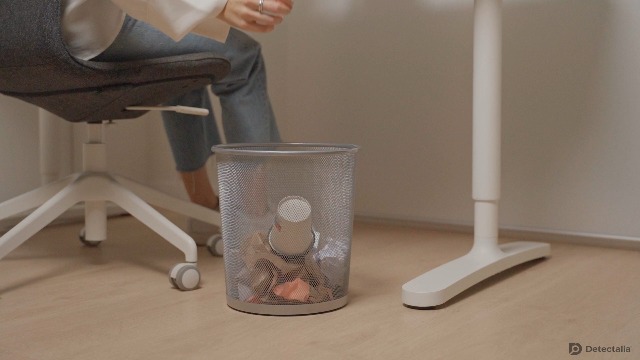 Corbeille à papier métallique 10L noire – Robuste, ventilée
