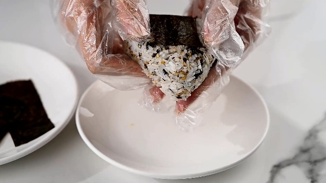 Amazon.com: Choxila Triangle Onigiri Wrappers Plastic Rice Balls
