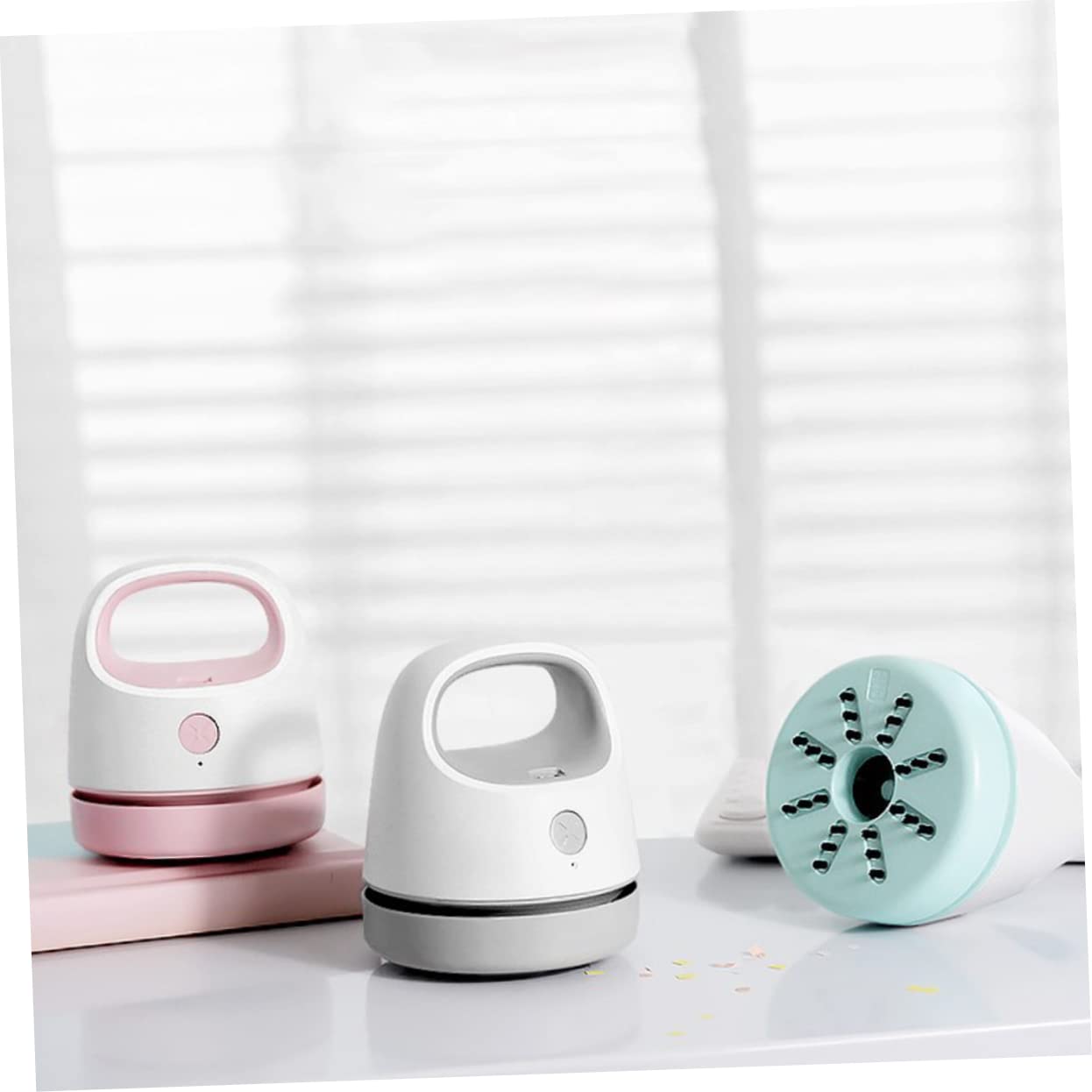 IMIKEYA Aspirapolvere Portatile Mini Aspirapolvere da Scrivania Ricarica USB USB Pulitore per Polvere Efficiente Basso Rumore Due Velocità