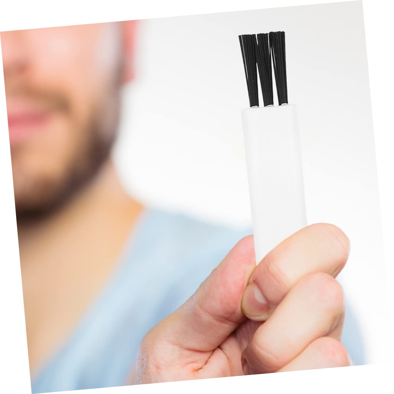 30pcs Plastic Cleaning Brush for Clipper and Electric Shaver