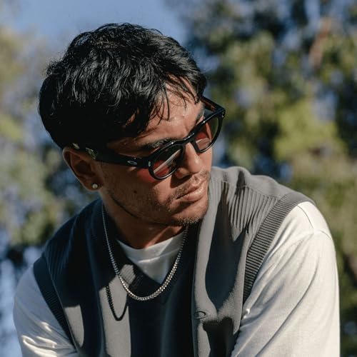 Image of Meta Oakley HSTN, Black | Smart AI Glasses for Men, Women - Camera, Audio, Video Recording - Prizm Dark Golf Lenses - Sunglasses