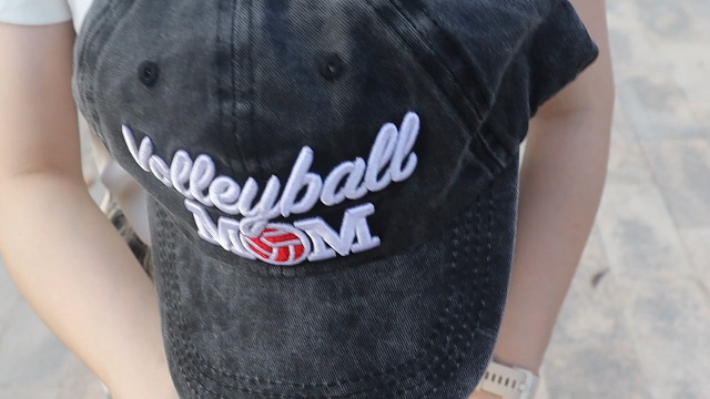 Gorra de béisbol para mujer ajustable y bordada miniatura 6