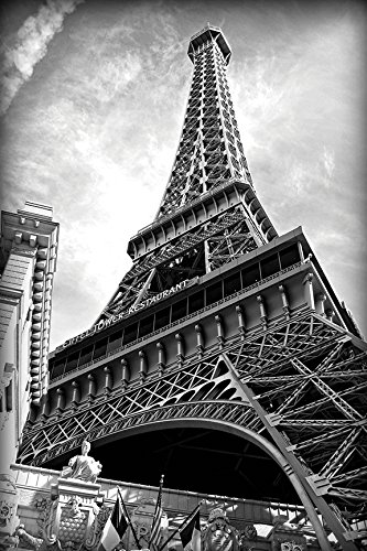 Retcomm Solutions Eiffel Tower Black N White Canvas Painting 60 96 Cm X 0 12 Cm X 91 44 Cm Amazon In Home Kitchen