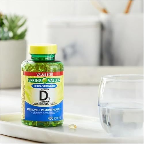 Miniatura 2 de Cápsulas blandas de vitamina D3 Spring Valley, 125 mcg por cápsula, 5,000 UI, 400 unidades y rodillo de hielo de regalo para la cara