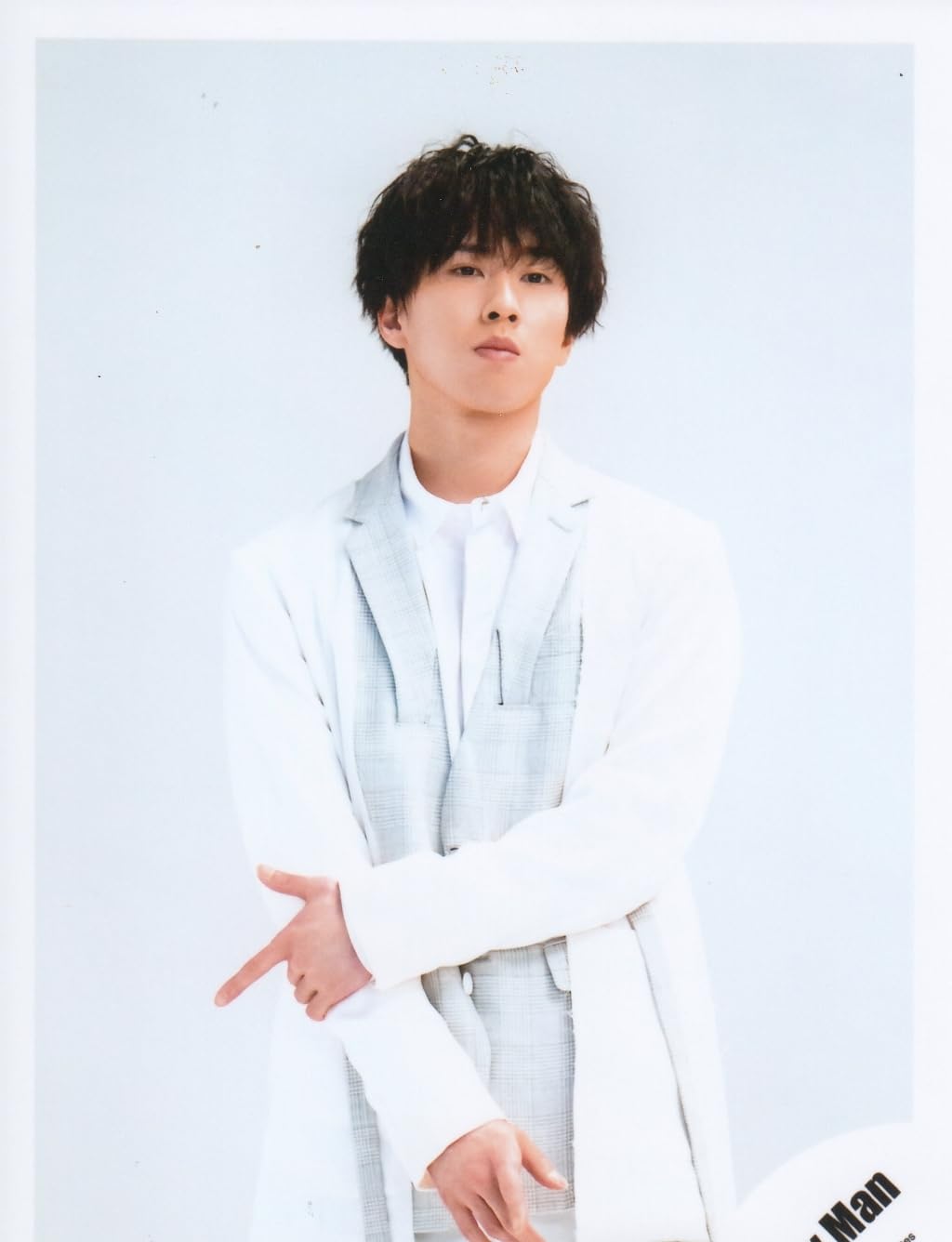 Amazon.co.jp: Snow Man 公式 生 写真（宮舘涼太）SM00431 : おもちゃ