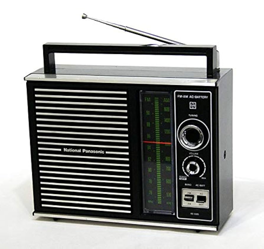 National Panasonic ポータブルラジオ クーガーNo.7 RF-877