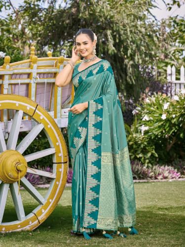 MANOHARI green banarasi silk saree – image 2
